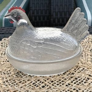 Indiana Glass Clear Glass Chicken Covered Dish